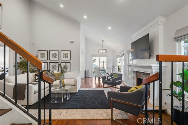 Detail Gallery Image 4 of 28 For 58 Rockwood, Irvine,  CA 92614 - 4 Beds | 3 Baths