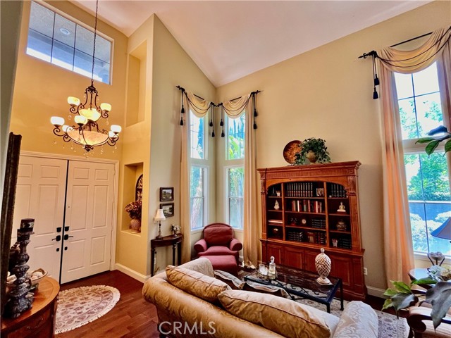 Detail Gallery Image 6 of 26 For 416 Calle Canela, San Dimas,  CA 91773 - 4 Beds | 3 Baths