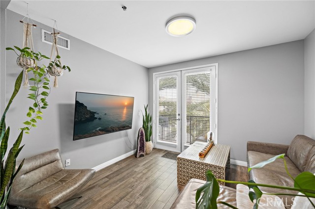 Detail Gallery Image 2 of 40 For 1801 E Katella #4005,  Anaheim,  CA 92805 - 1 Beds | 1 Baths