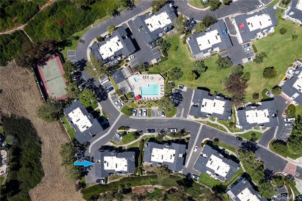 MLS #OC25104353 img 4