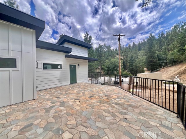 41632 Thrush Court, Big Bear Lake, California 92315, 6 Bedrooms Bedrooms, ,5 BathroomsBathrooms,Residential,For Sale,41632 Thrush Court,CREV23171399