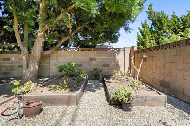Detail Gallery Image 33 of 34 For 3534 Hearst Dr, Simi Valley,  CA 93063 - 3 Beds | 2 Baths