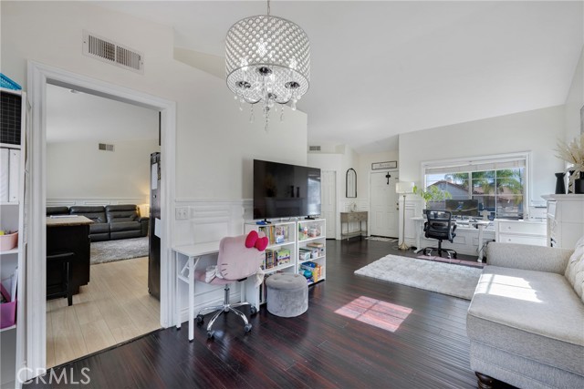 Detail Gallery Image 17 of 43 For 32009 Bourges, Lake Elsinore,  CA 92530 - 3 Beds | 2 Baths