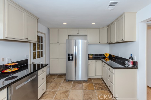 Detail Gallery Image 18 of 55 For 2309 E Sycamore St, Anaheim,  CA 92806 - 4 Beds | 2 Baths