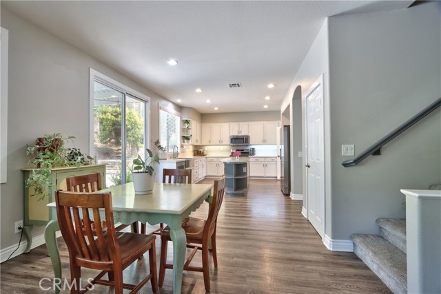 31264 Jura Court, Temecula CA: https://media.crmls.org/medias/8bf1cf71-ea12-40db-aaaf-f1c863ed4d05.jpg