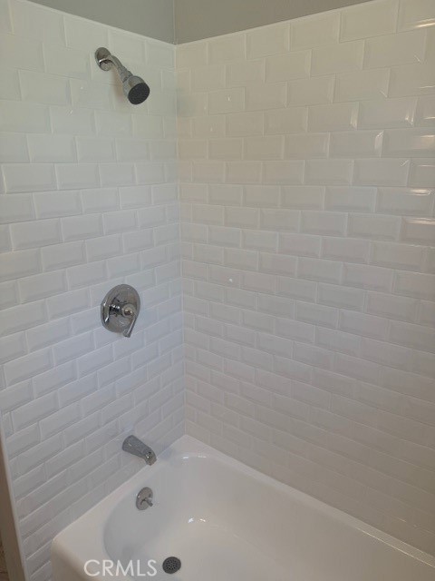 5710 Burlingame Drive, Riverside CA: https://media.crmls.org/medias/8bf2452f-05c0-4fdc-a575-985451181312.jpg