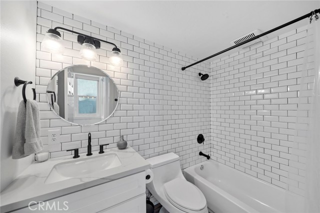 310 18th Street, Huntington Beach CA: https://media.crmls.org/medias/8bf33fbb-fcef-4b31-bd07-5fe942c18440.jpg
