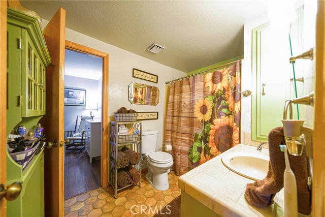 Detail Gallery Image 25 of 35 For 31611 Panorama Dr, Running Springs,  CA 92382 - 2 Beds | 2 Baths