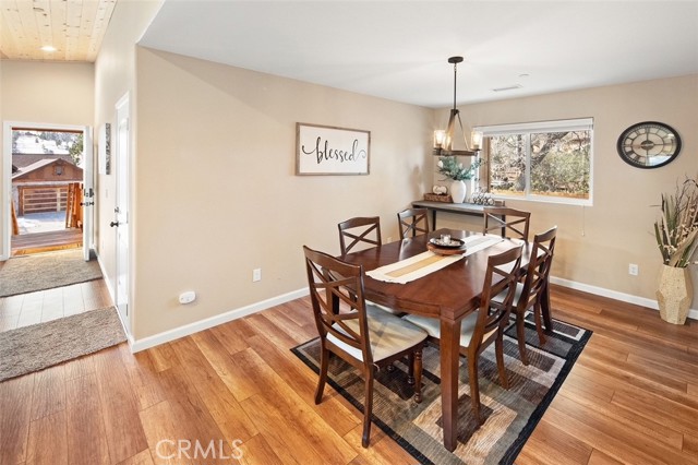 1264 Sheephorn Road, Big Bear City CA: https://media.crmls.org/medias/8bf38ebf-8e78-48aa-b669-a09f84fd8381.jpg