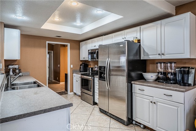Detail Gallery Image 17 of 74 For 23825 N Canyon Lake Dr, Canyon Lake,  CA 92587 - 3 Beds | 2 Baths