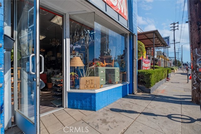 5865 Melrose Avenue, Los Angeles, California 90038, ,Commercial Lease,For Rent,5865 Melrose Avenue,CRSR24234085