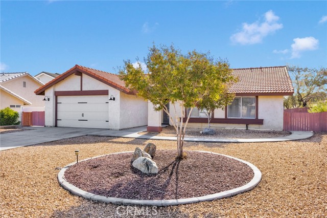 Detail Gallery Image 2 of 49 For 12710 Santa Anita, Victorville,  CA 92395 - 4 Beds | 2 Baths