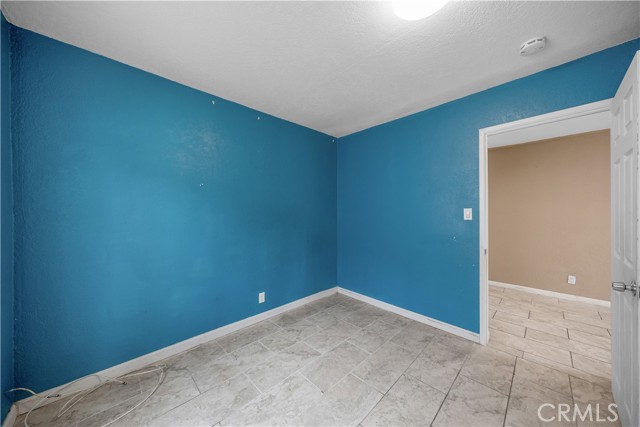 Detail Gallery Image 20 of 44 For 13032 S Main St, Los Angeles,  CA 90061 - 4 Beds | 2 Baths