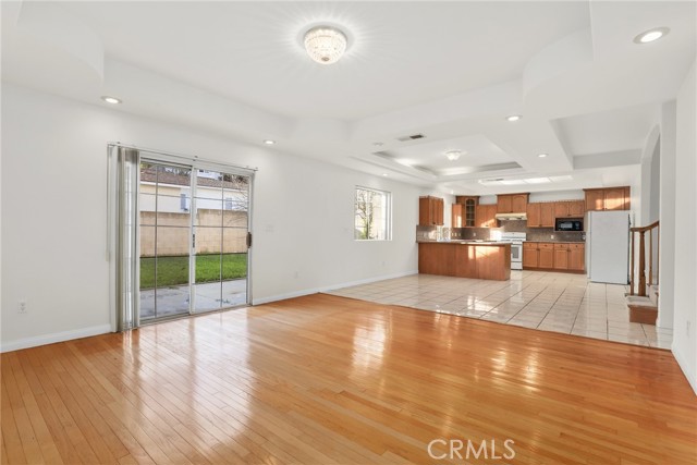 Detail Gallery Image 13 of 33 For 208 E Newmark Ave, Monterey Park,  CA 91755 - 4 Beds | 3 Baths