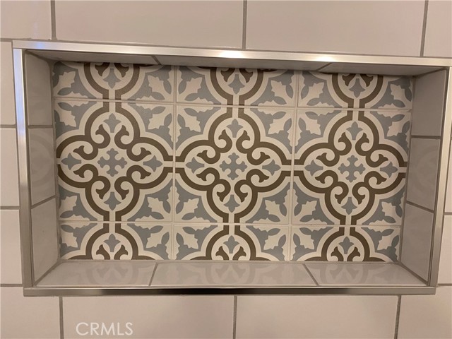 4125 Bakman Avenue, Studio City CA: https://media.crmls.org/medias/8bf8b6e8-5903-4567-9d93-4e688103f00b.jpg