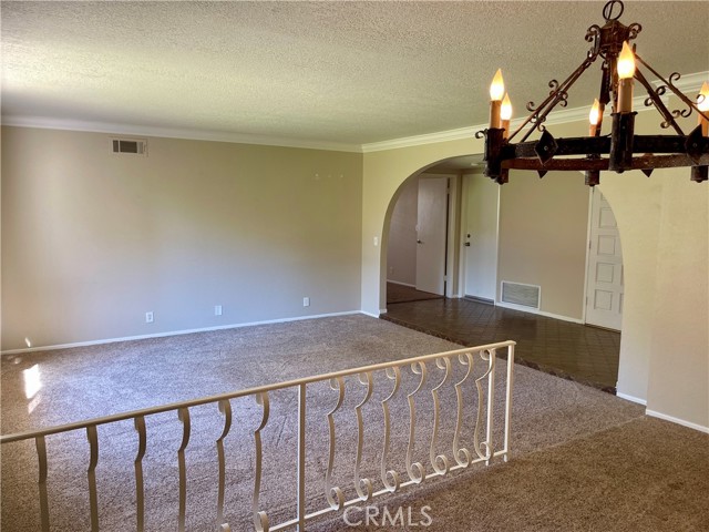 1327 N Stanford Avenue, Upland CA: https://media.crmls.org/medias/8bf8d2ce-0d4e-47e2-b76f-6138ada4db37.jpg
