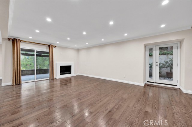 Detail Gallery Image 10 of 43 For 69 Penhill Ct, Glendale,  CA 91206 - 3 Beds | 3 Baths