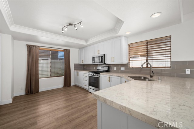 Detail Gallery Image 13 of 25 For 2525 Orange Ave #C,  Costa Mesa,  CA 92627 - 3 Beds | 2/1 Baths