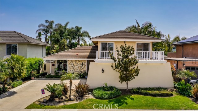 6852 Via Carona Dr, Huntington Beach, CA 92647