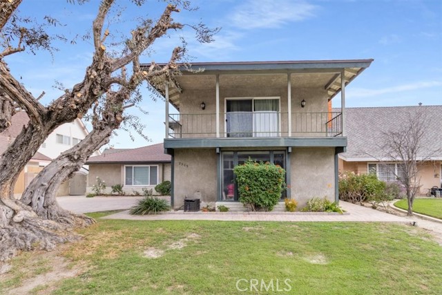 Detail Gallery Image 3 of 47 For 2909 S Rita Way, Santa Ana,  CA 92704 - 6 Beds | 4 Baths