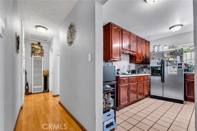 2660 Newell Street, County - Los Angeles CA: https://media.crmls.org/medias/8bfa0aa8-111c-449c-bb22-1ab1f2bd7e14.jpg