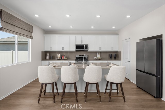 Detail Gallery Image 4 of 17 For 24854 Dawson Rd, Menifee,  CA 92585 - 6 Beds | 3/1 Baths