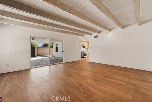 21001 Gault Street photo 10
