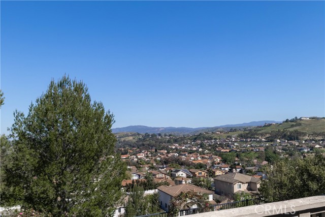 Detail Gallery Image 3 of 63 For 2589 N Promontory, Orange,  CA 92867 - 5 Beds | 3/1 Baths