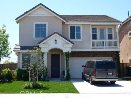 2326 Eaton Court Orange, California Beautiful Pulte home in outstanding Serrano Height neighborhood. Walking distance to Anaheim Hills Elementary school and park. Beautiful hill, city lights and Catalina island view.