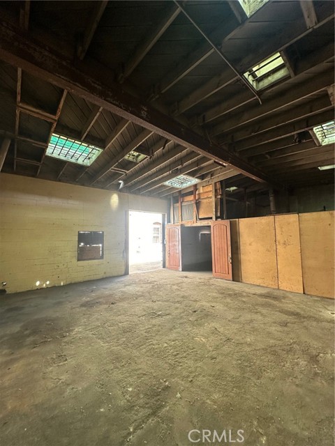 1200 W Slauson Avenue, Los Angeles, California 90044, ,Commercial Sale,For Sale,1200 W Slauson Avenue,CRSB24096848