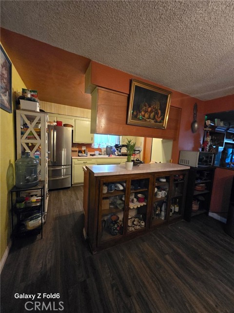 Detail Gallery Image 10 of 14 For 461 W Scott St, Rialto,  CA 92376 - 3 Beds | 2 Baths