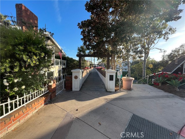 Detail Gallery Image 19 of 22 For 519 .5 Larkspur Ave, Corona Del Mar,  CA 92625 - 2 Beds | 2/1 Baths