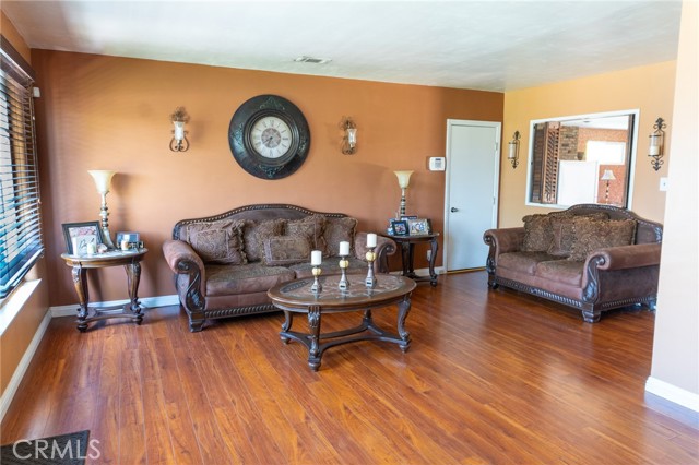 Detail Gallery Image 3 of 14 For 4036 N Foxdale Ave, Covina,  CA 91722 - 3 Beds | 2 Baths