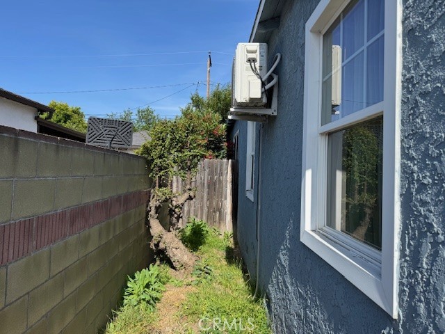 Detail Gallery Image 7 of 30 For 2941 Baltic, Long Beach,  CA 90810 - 2 Beds | 2 Baths