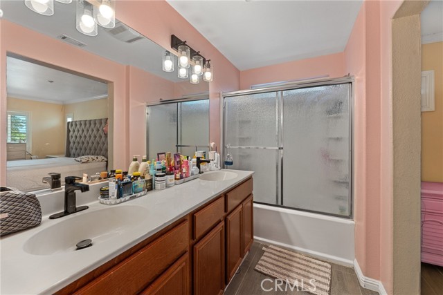 Detail Gallery Image 27 of 38 For 25840 Iris Ave #B,  Moreno Valley,  CA 92551 - 2 Beds | 2/1 Baths