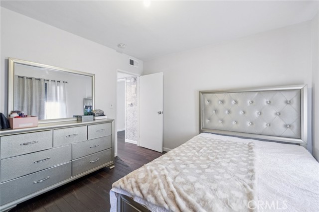 Detail Gallery Image 11 of 27 For 312 N Louise St #210,  Glendale,  CA 91206 - 2 Beds | 2 Baths
