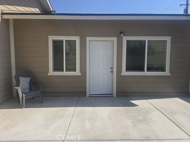 241 2nd Avenue, Upland CA: https://media.crmls.org/medias/8bff00a3-55ba-4893-8365-9900b1c6e461.jpg