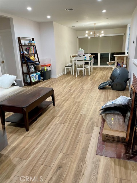 8006 Bleriot Avenue, Los Angeles CA: https://media.crmls.org/medias/8bff6310-f0d3-45ed-a7ef-abbcde20af9b.jpg