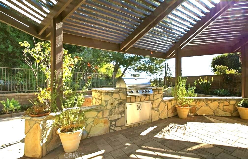 8bffa73b 24d8 4fb3 A514 497048a7574c