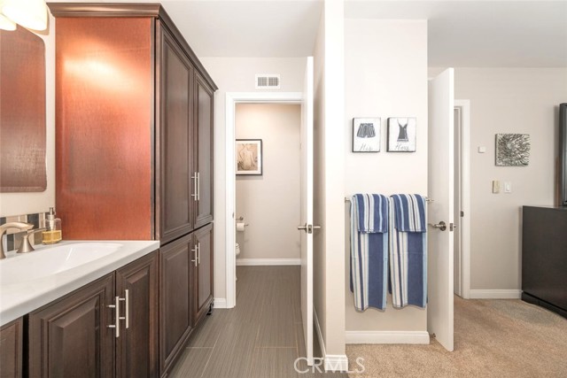 6786 Molokai Drive, Cypress CA: https://media.crmls.org/medias/8bffdccd-ed7d-4212-96b4-213eec878fa6.jpg