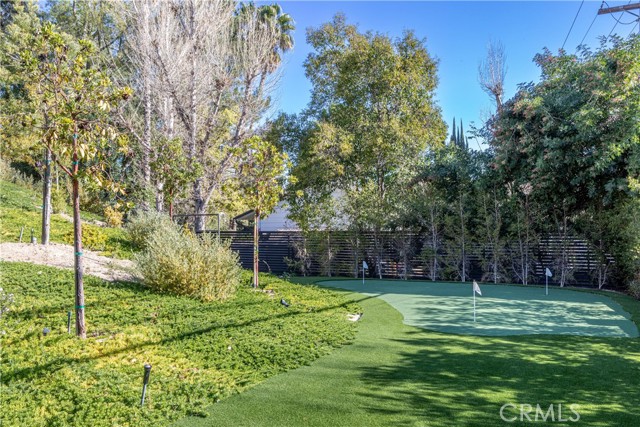 Detail Gallery Image 22 of 75 For 19333 Rosita St, Tarzana,  CA 91356 - 6 Beds | 8 Baths