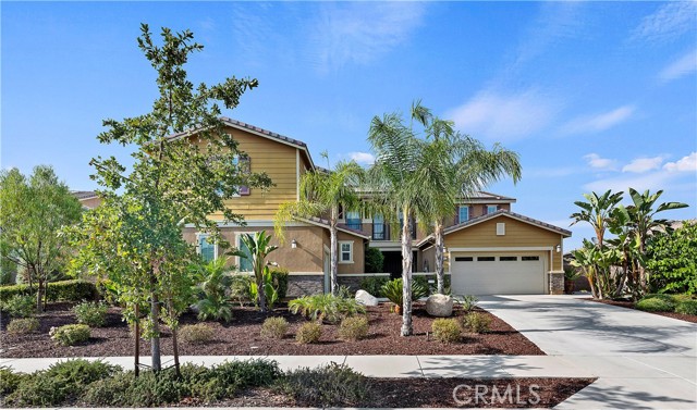 Detail Gallery Image 5 of 72 For 13852 Grapefruit Ct, Riverside,  CA 92503 - 5 Beds | 3/1 Baths