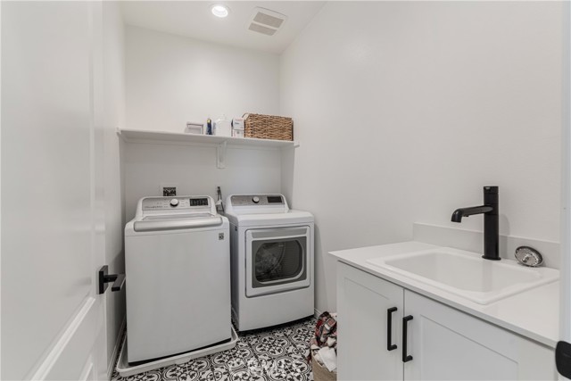 Detail Gallery Image 18 of 73 For 32067 Dawning Ridge, Temecula,  CA 92591 - 4 Beds | 3 Baths