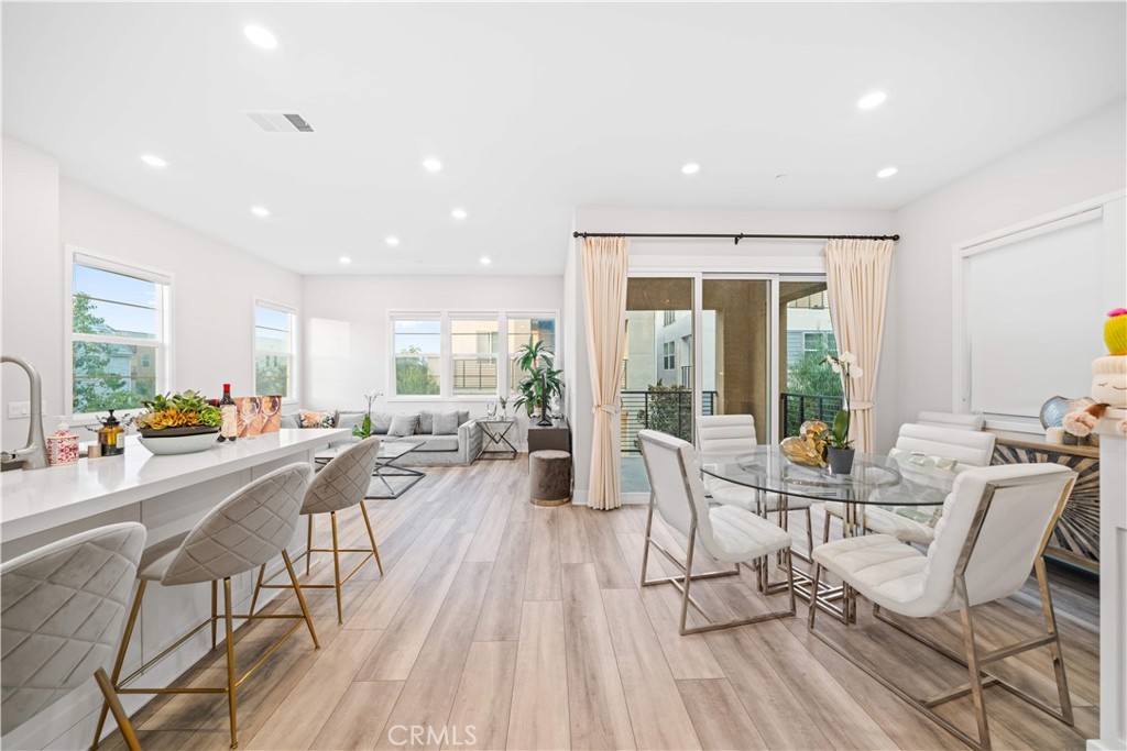 MLS #OC25272346 image #11