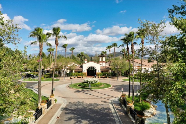 1544 Big Horn, Beaumont CA: https://media.crmls.org/medias/8c01dea4-ff96-486c-bfac-a3e949633d01.jpg