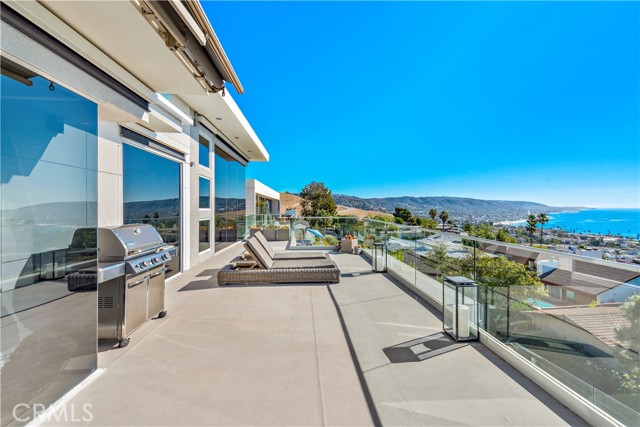 Detail Gallery Image 31 of 57 For 535 Dunnegan Dr, Laguna Beach,  CA 92651 - 4 Beds | 3/1 Baths