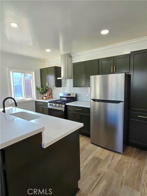 Detail Gallery Image 24 of 41 For 2022 W 75th St, Los Angeles,  CA 90047 - 2 Beds | 1 Baths