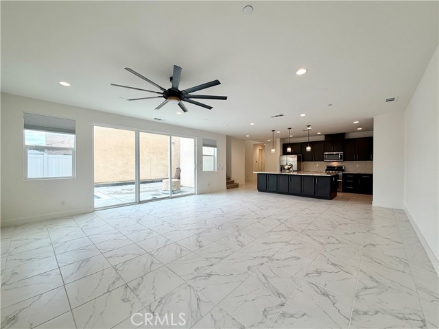 Detail Gallery Image 10 of 38 For 38572 Rosegate Pl, Murrieta,  CA 92563 - 4 Beds | 4/1 Baths