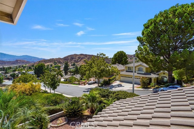 Detail Gallery Image 27 of 34 For 29304 Begonias Ln, Canyon Country,  CA 91387 - 4 Beds | 3 Baths