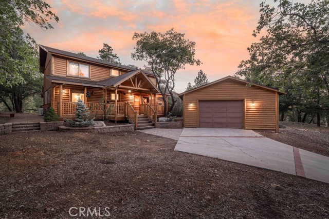 190 Yosemite Drive, Big Bear City CA: https://media.crmls.org/medias/8c03dd98-6058-4b2d-8e99-d8e0769ada9c.jpg